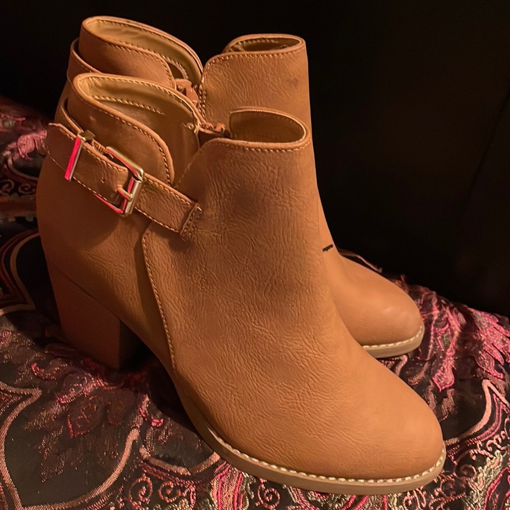 Express tan booties